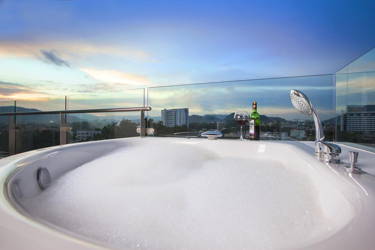 The Wide Condotel - Phuket Phòng bức ảnh